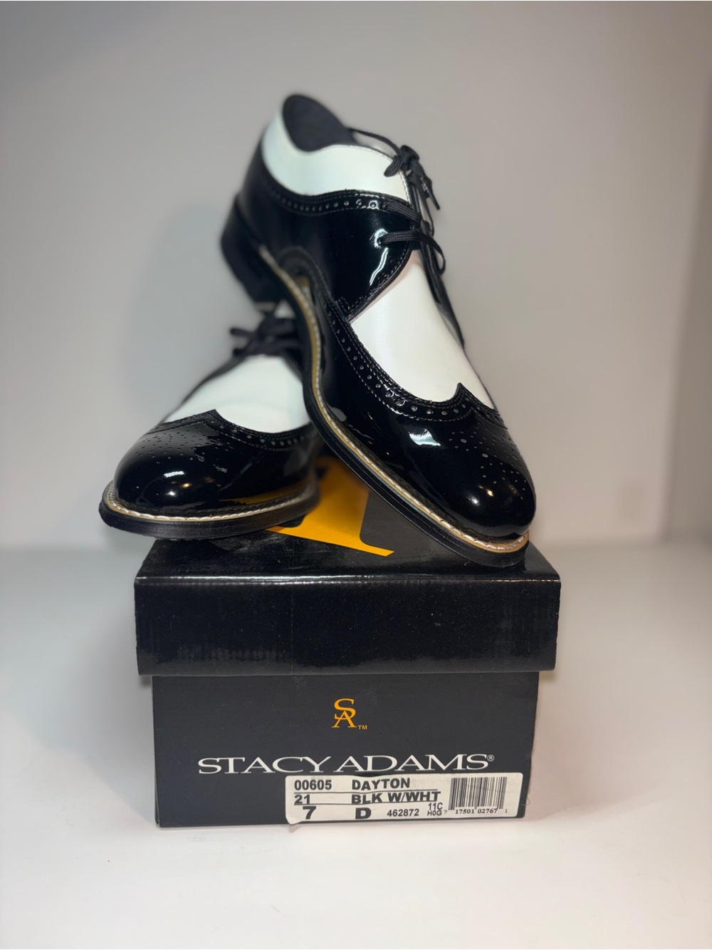 Stacy Adams Black and White Wingtip Saddle Oxfords